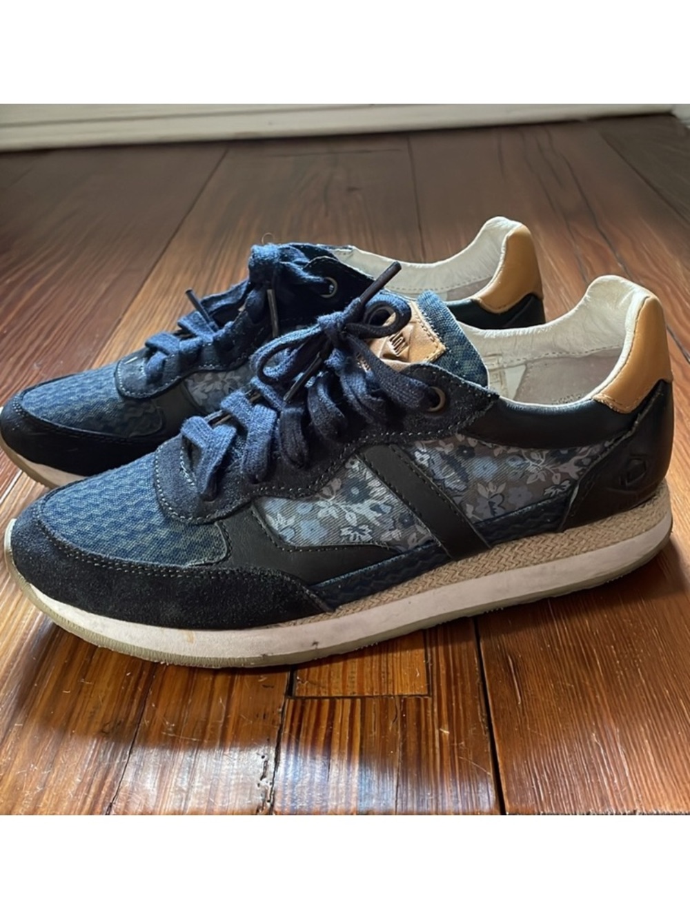 Palladium Sneakers Floral Navy Blue Camel US 7.5 Suede Leather